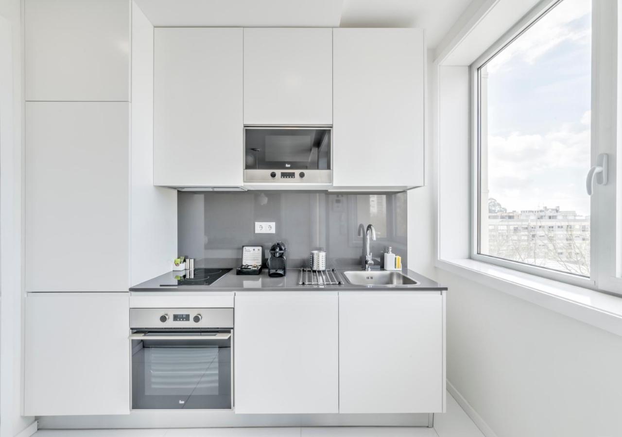 Apartamento Bo - Julio Dinis * Apartments & Parking Porto